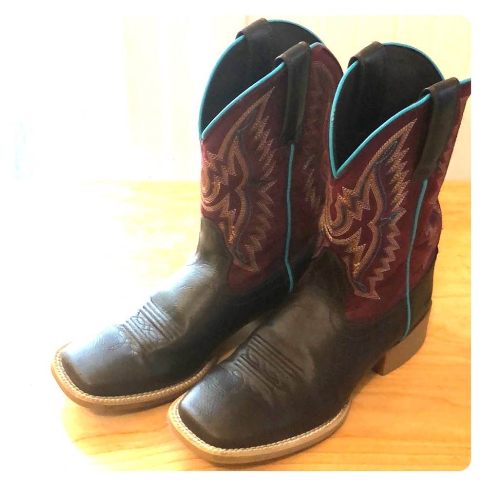 Ariat Cowgirl Boots